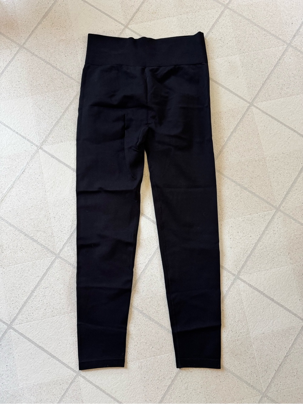 HALARA Black High-Waist Leggings